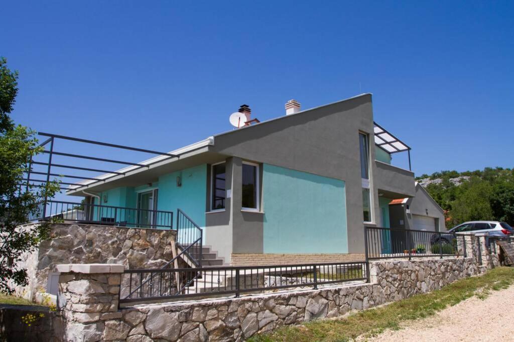 Holiday House Villa Bleu Korusce Bagian luar foto
