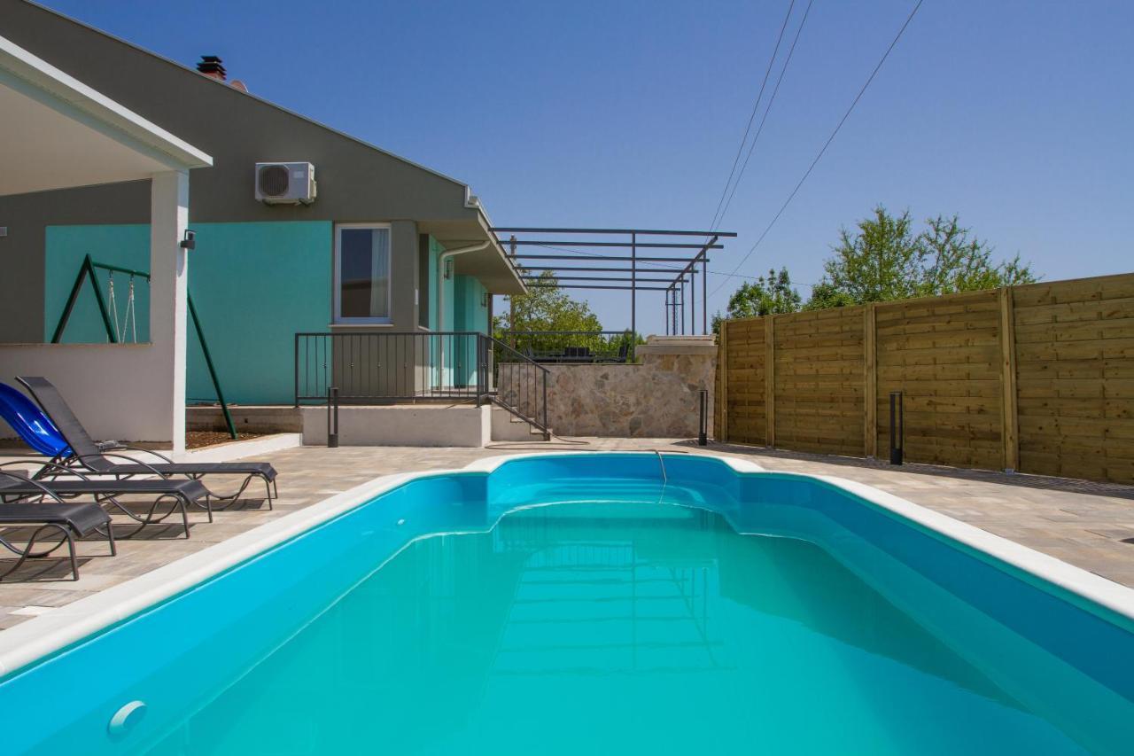 Holiday House Villa Bleu Korusce Bagian luar foto